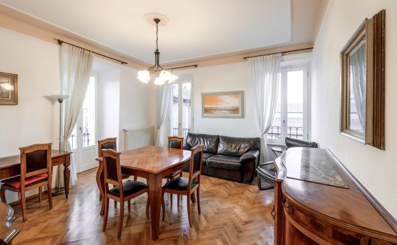 San Giacomo Central Apartment เบลลาโจ ภายนอก รูปภาพ