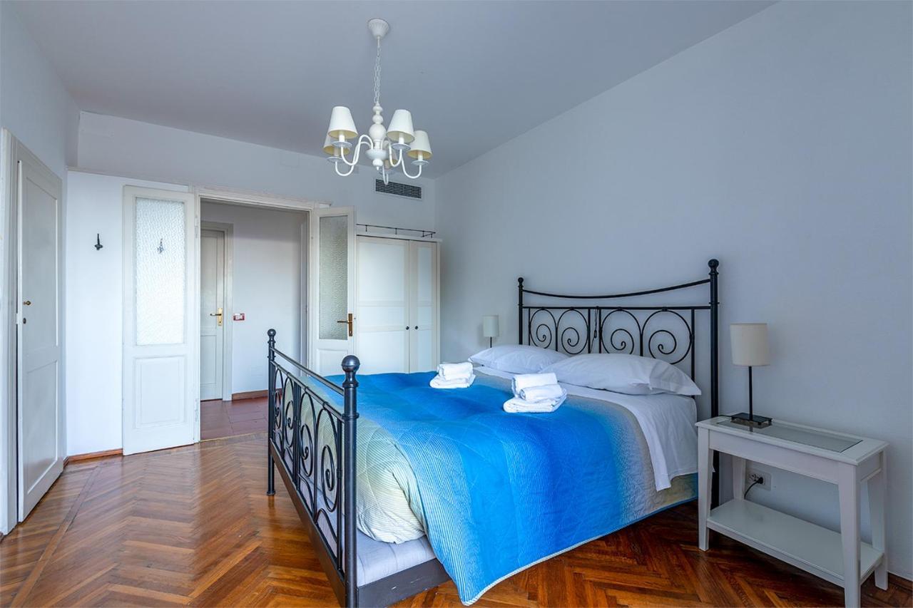 San Giacomo Central Apartment เบลลาโจ ภายนอก รูปภาพ